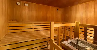 筋トレのあとのサウナは、回復や筋肉のつき方に関係する?サウナの研究からわかることのアイキャッチ画像